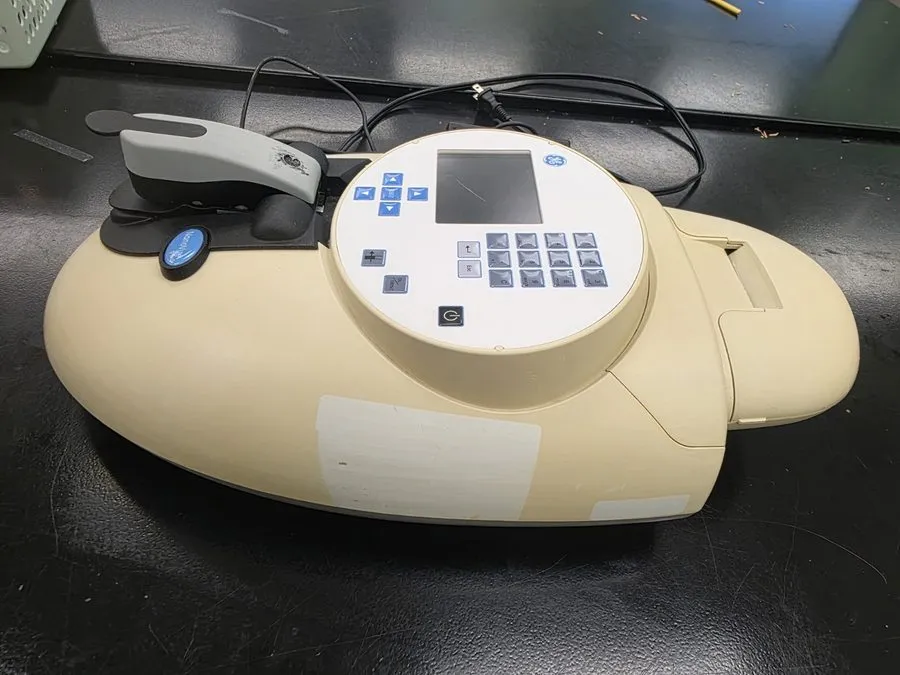 Спектрофотометр GE NANOVUE PLUS SPECTROPHOTOMETER 28956017 — фото лота 2