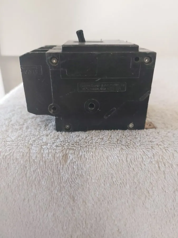 Автоматический выключатель Siemens BQD340 3 Pole 40Amp, 480V Circuit Breaker Bla