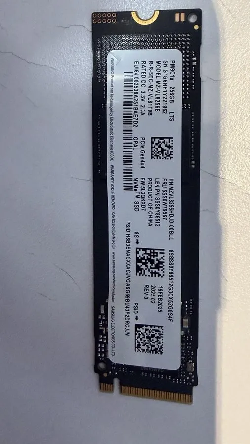 SSD-накопитель Samsung PM9C1a 256GB M.2 2230 NVMe PCIe Gen4x4 SSD