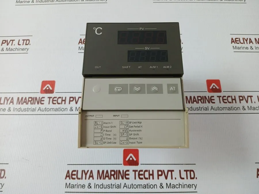 Датчик температуры Omron E5AX-A Temperature Controller 100-240 VAC 15 VA