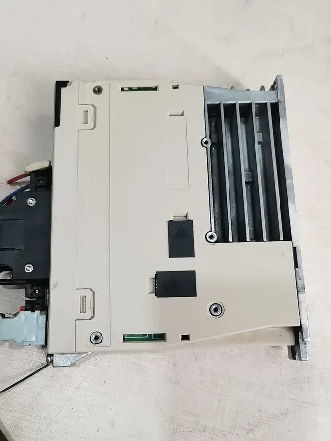 Сервопривод one yaskawa SGD7S-R90A00A002 100w Inquiries Welcome