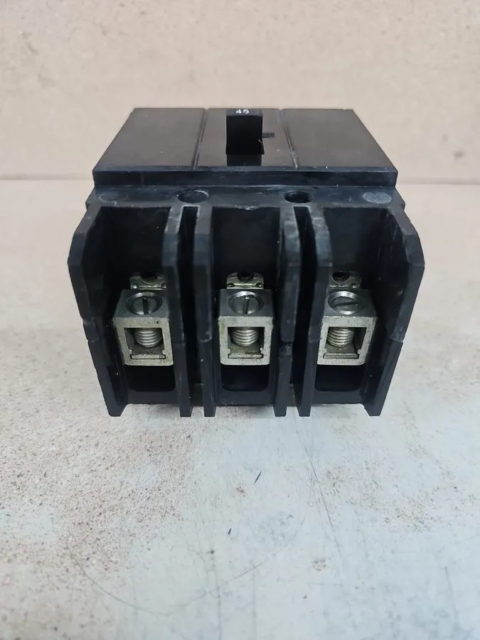 Автоматический выключатель Eaton GHB3045 45 Amp 277/480V 3 Pole GHB Bolt On Circ