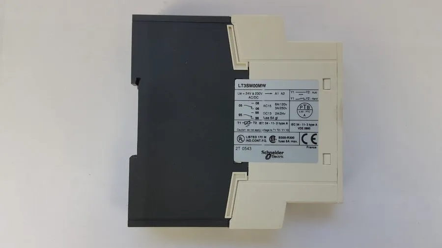 Реле защиты Telemecanique TeSys LT3SM00MW Thermistor Protection Relay — фото лота 4
