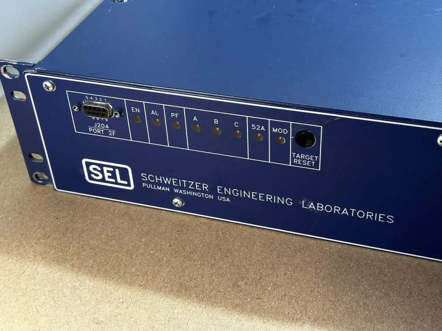 Реле защиты SEL SEL-2BFR 2BFR00-4556XHNB BREAKER FAILURE RELAY AND MONITOR T1954 — фото лота 1