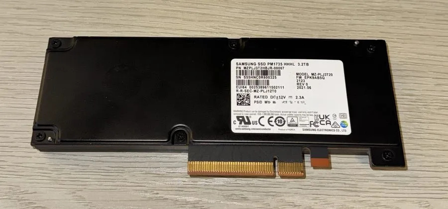 SSD-накопитель Samsung PM1735 3.2TB SSD DELL HHHL PCIE 4.0 NVME MZ-PLJ3T20 MZPLJ — фото лота 1