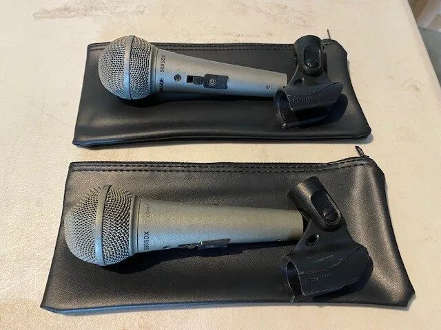 Микрофон Shure 588SDX w/ Microphone Clip & Bag