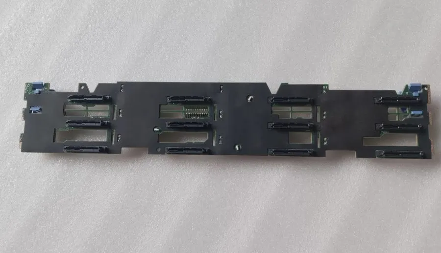 Бэкплейн Dell Backplane 0RDRTM 12x 3.5" SAS SATA Hard Disk Board