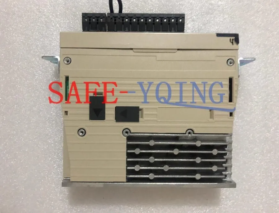 Сервопривод Yaskawa Servo Drive SGDV-R70A11A001000