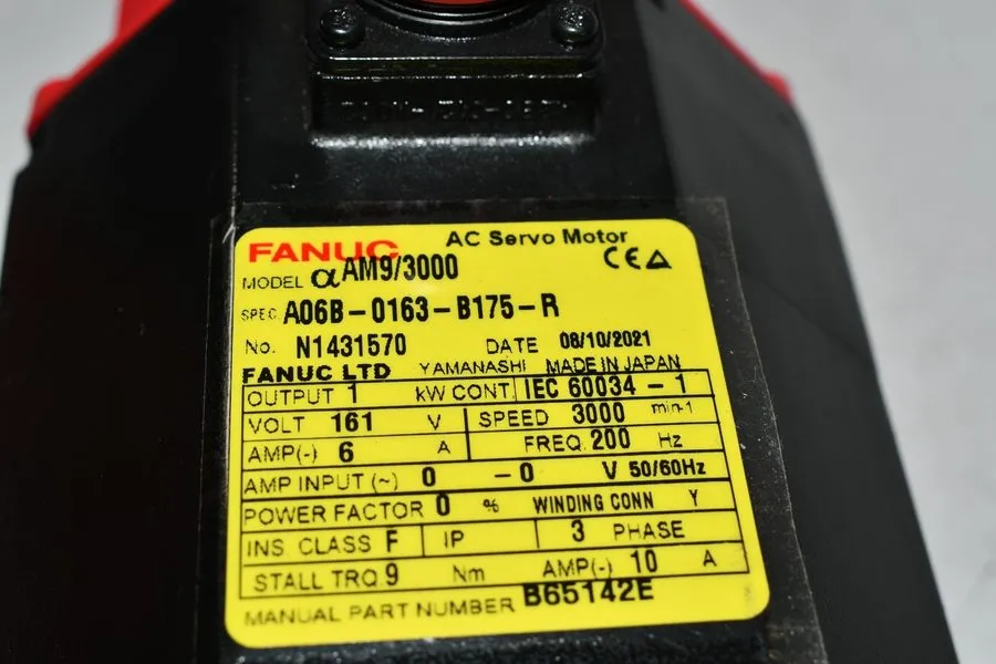 Серводвигатель FANUC AM9/3000 A06B-0163-B175-R AC SERVO MOTOR 1.0kW 161V 3000RPM