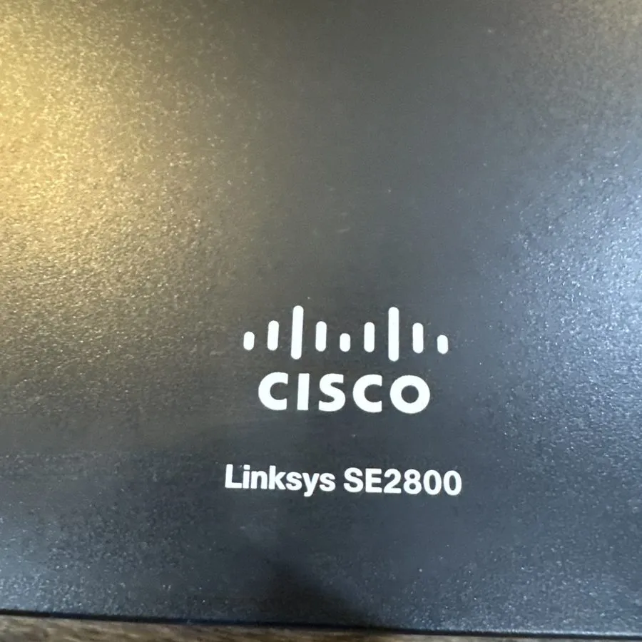Коммутатор Cisco Linksys SE2800 8-Port Gigabit Ethernet Desktop Network Switch