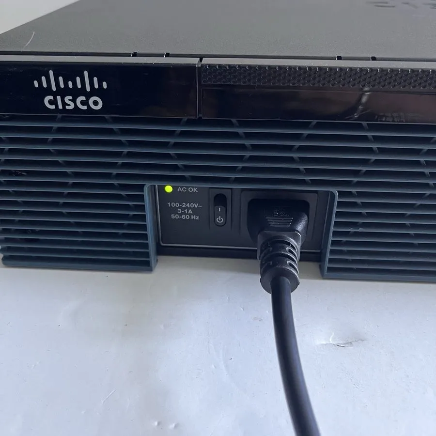 Маршрутизатор Cisco 2900 Series CISCO2911/K9 Integrated Services Router