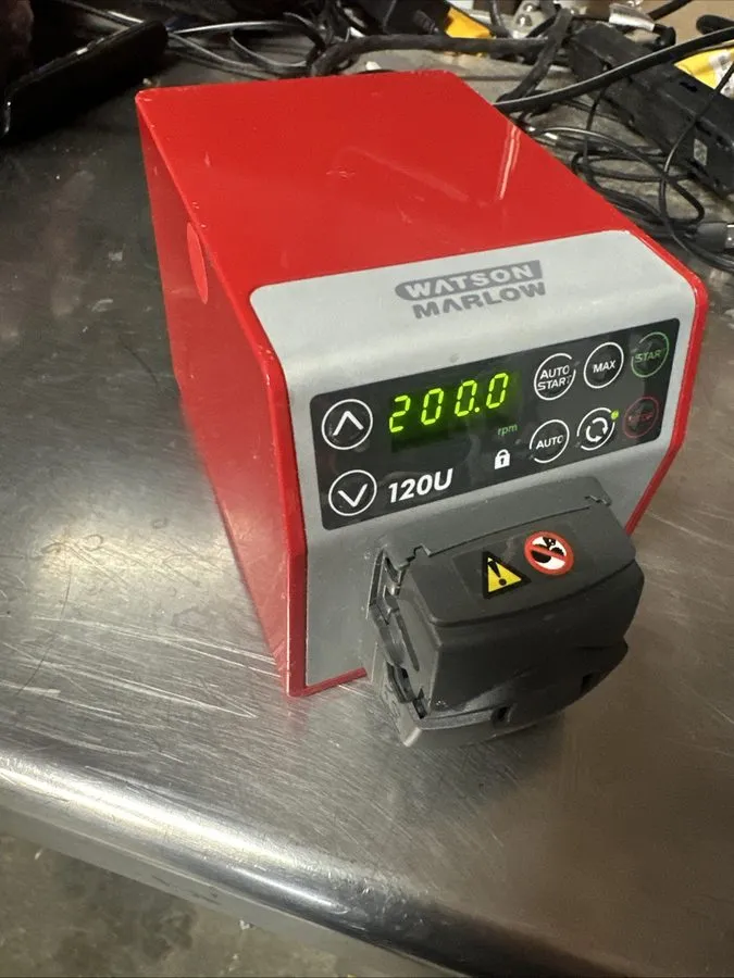 Насос Watson-Marlow 120 U/DV Peristaltic Pump 010.6141.DA0 w/ Analogue Control