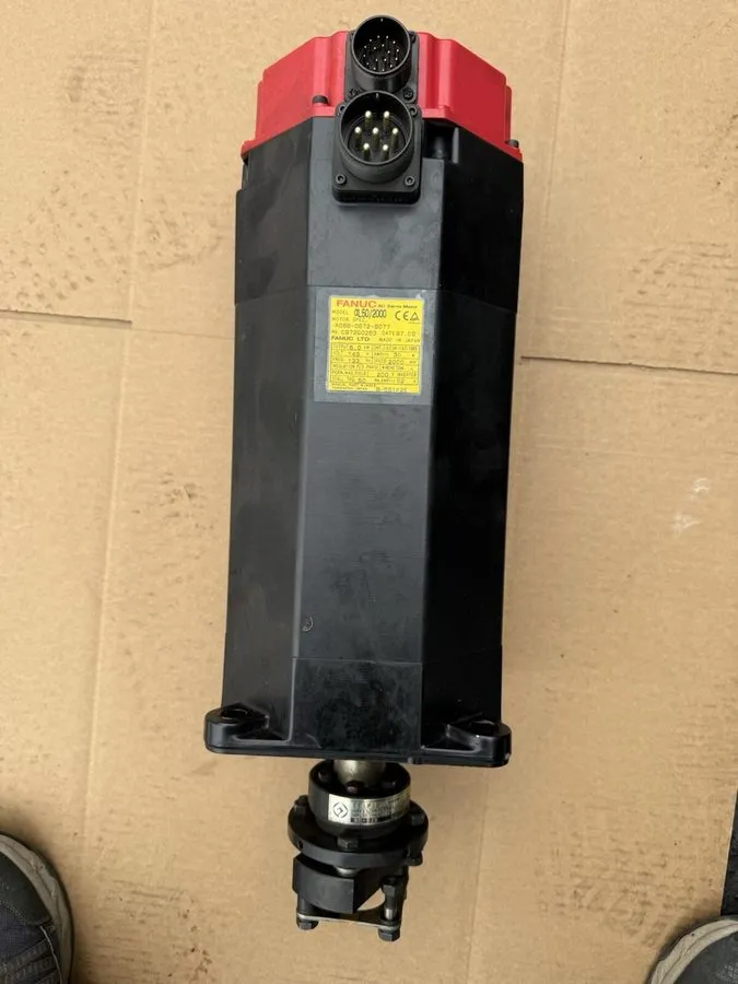 Серводвигатель Fanuc AC SERVO MOTOR A06B-0572-B077 — фото лота 2