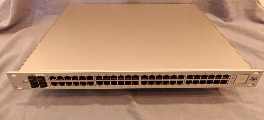 Коммутатор Ubiquiti UniFi US-48-750W 48-Port Gigabit PoE+ Managed Switch 750W 4x