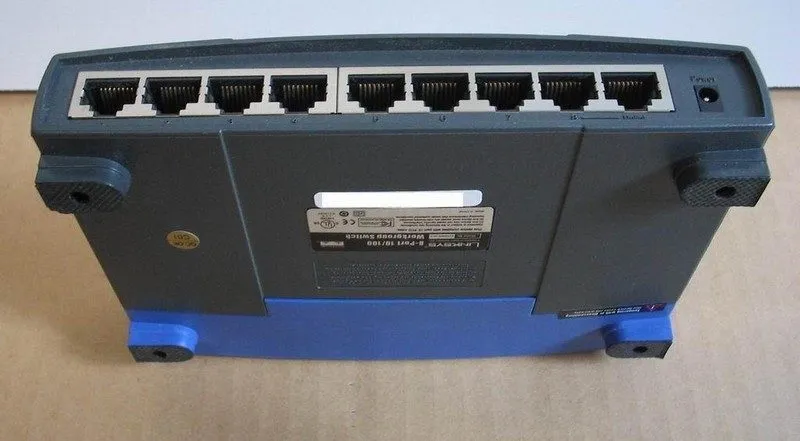 Коммутатор LINKSYS EZXS88W Smart Switch 8 x 10/100 RJ-45 Port 1 x Shared NO PS