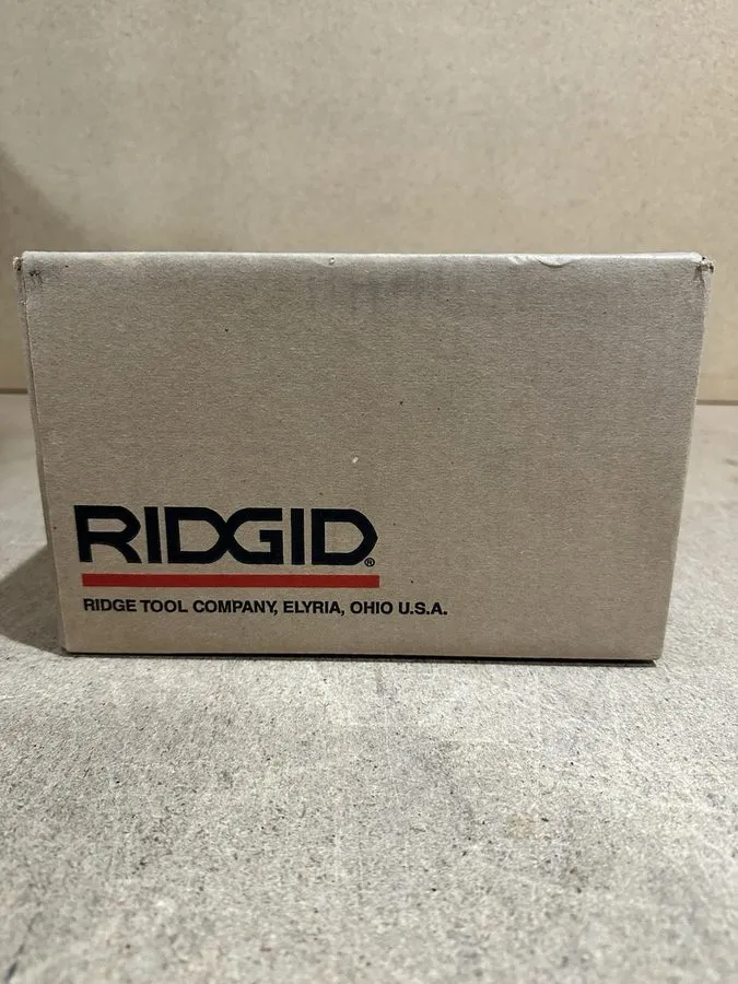 Трассоискатель Ridgid SeekTech SR-20 Utility Line Locator Receiver w/ ST-305 Tra
