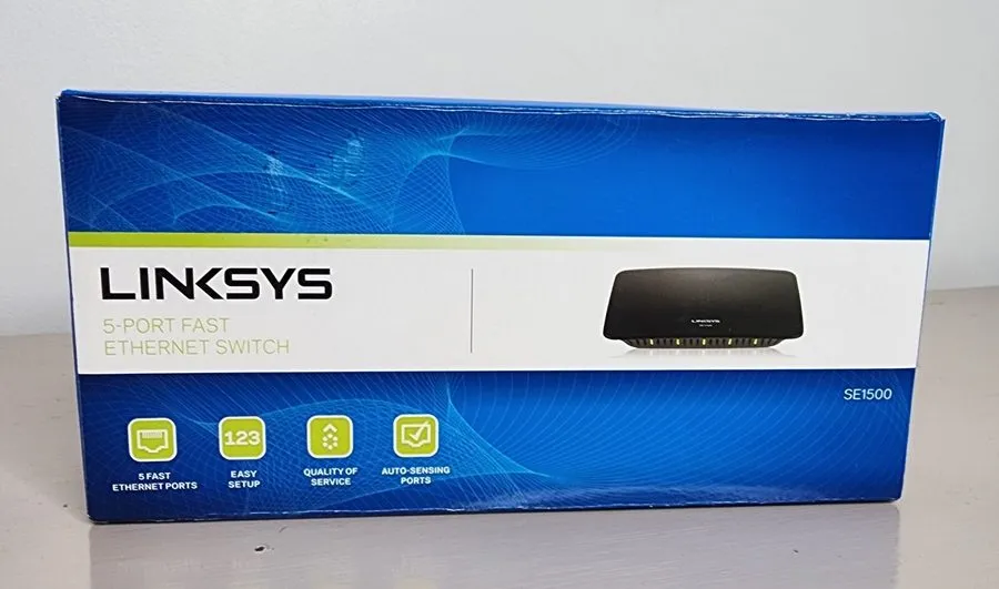 Коммутатор Linksys SE1500 5-Port Fast Ethernet Switch Desktop Network Hub