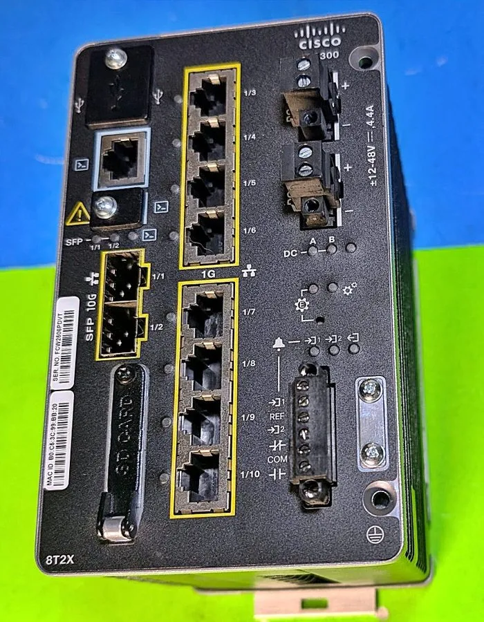 Коммутатор Cisco IE-3300-8T2X-E Industrial Ethernet Switch IE 3300 Series 2x SFP