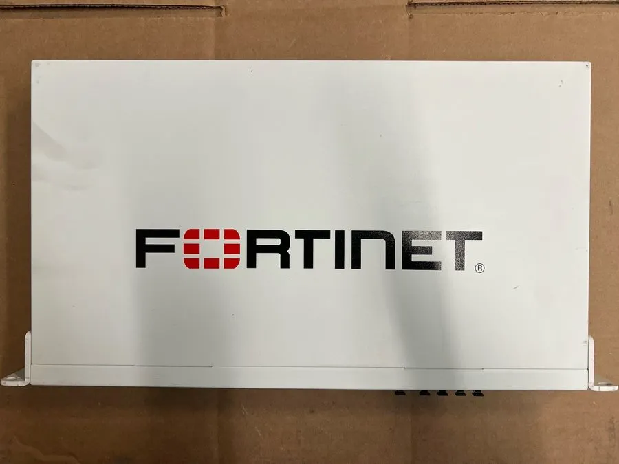 Межсетевой экран Fortinet FortiGate 100F FG-100F Next Generation Firewall UTM 10