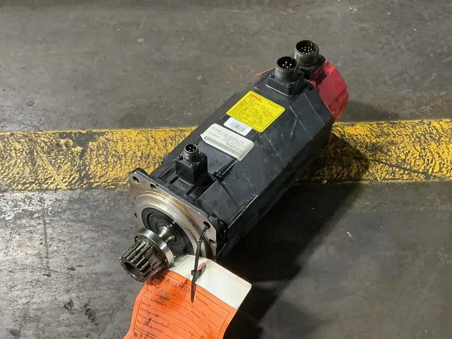Серводвигатель FANUC AM9/3000 A06B-0163-B175-R AC SERVO MOTOR 1.0kW 161V 3000RPM