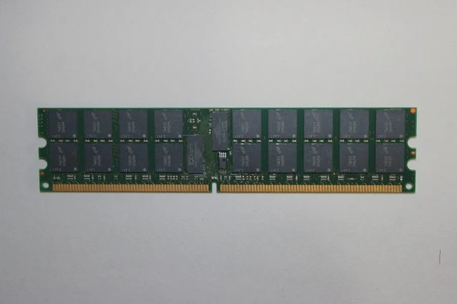 Модуль памяти Micron 2GB PC2-5300P-555-12-J0, MT36HTF25672PY-667D1, DDR2 Server 