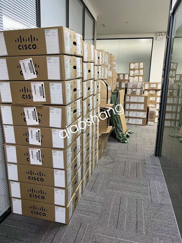 Коммутатор CISCO C1000-48T-4X-L 48 port network switch