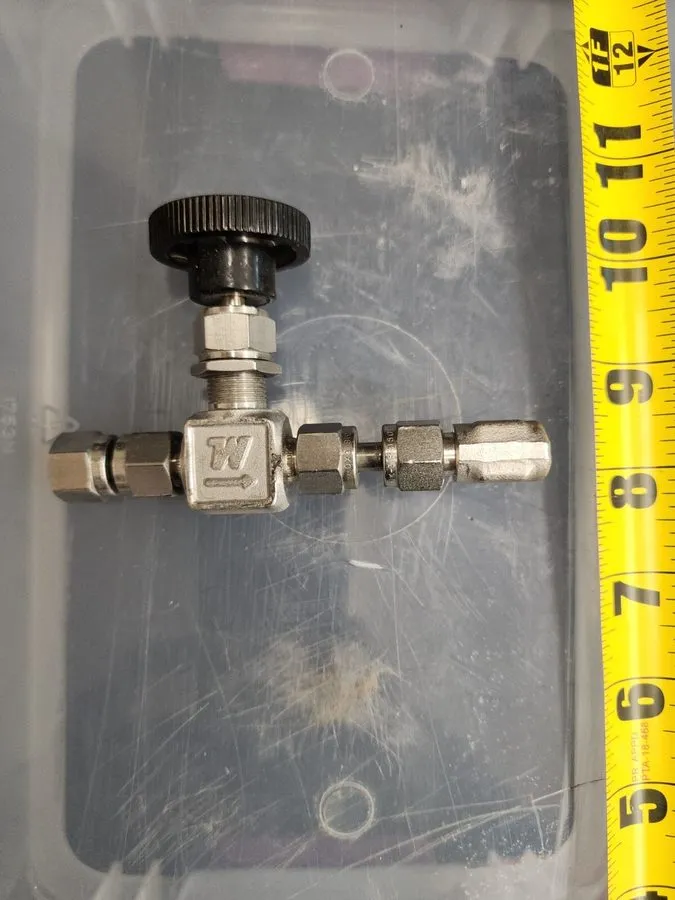 Клапан Swagelok SS-1KS4 316 Stainless Steel Integral Bonnet Needle Valve