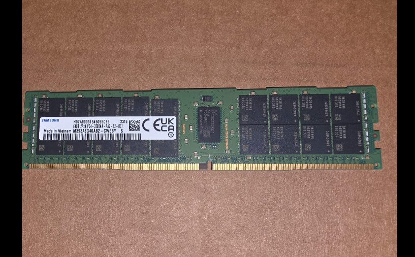 Модуль памяти Samsung 64GB 2Rx4 PC4-3200AA RA2-12-DC1 M393A8G40AB2-CWEBY — фото лота 1