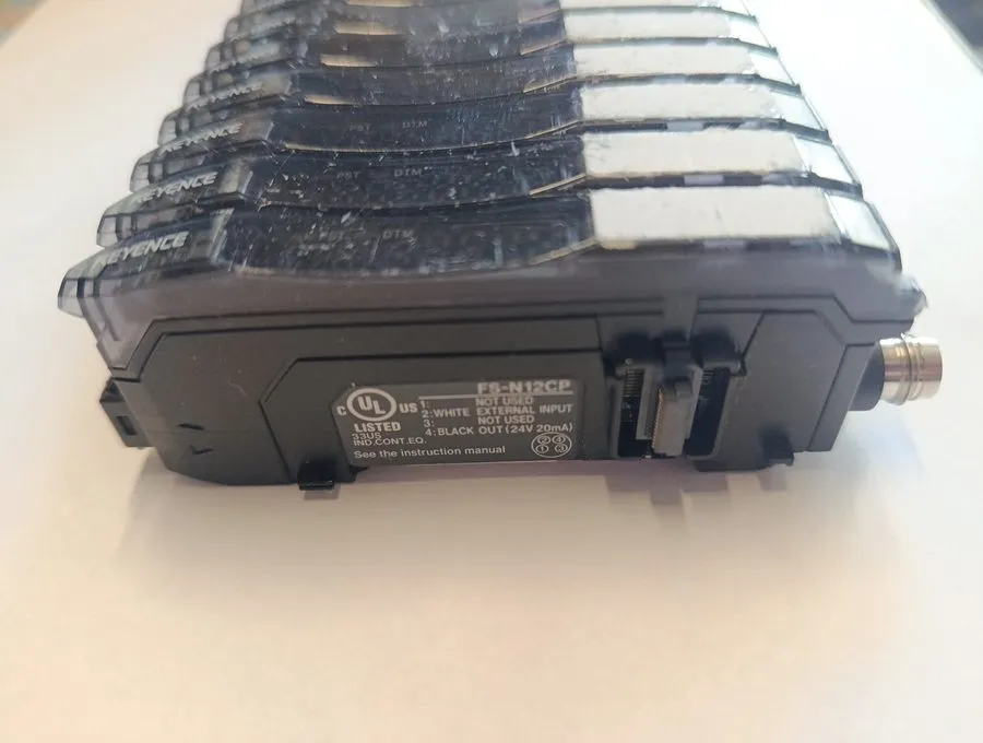 Датчик Keyence FS-N12CP Fiber Sensor Amplifier