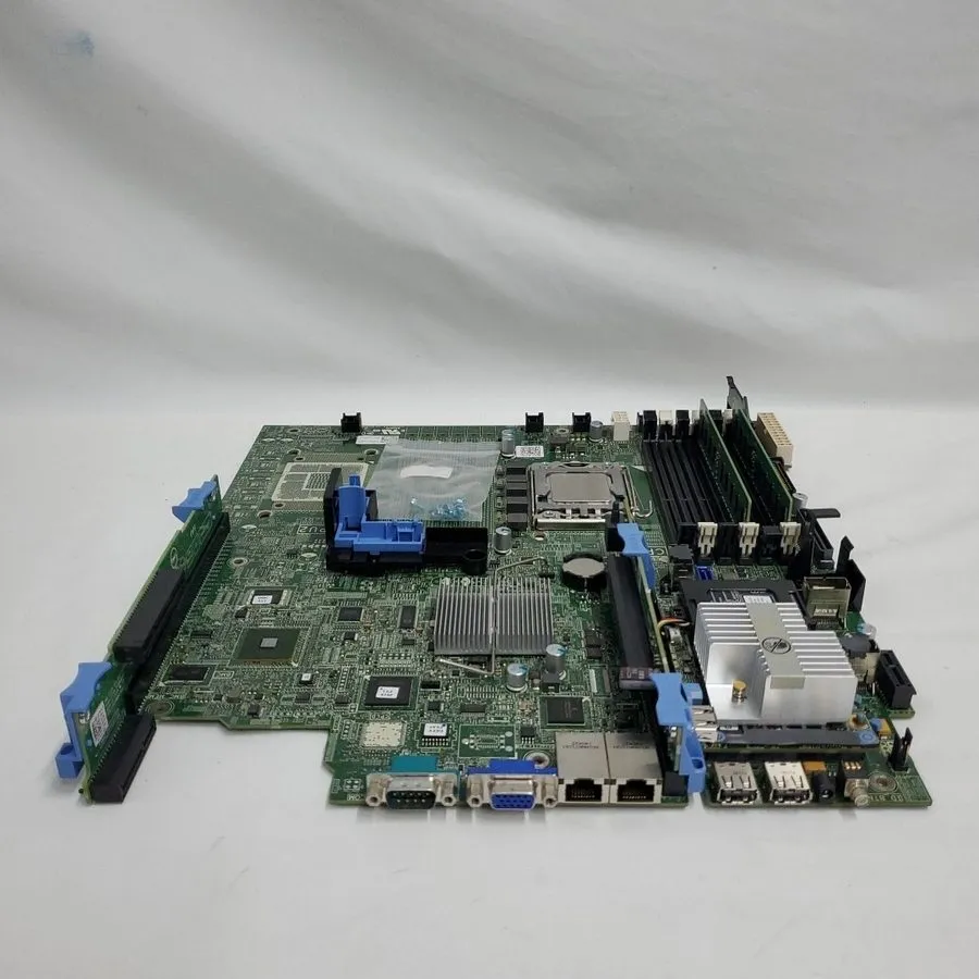 Сервер Dell PowerEdge R520 Dual Intel Xeon LGA1356 DDR3 3.5" 8-Bay Server CPU/RA