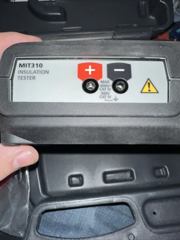 Тестер MEGGER MIT310 Megohmmeter, 1000V DC, LCD 2MY17