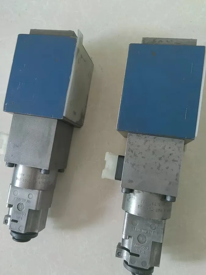 Пневмораспределитель REXROTH 0811403001 4WRP10EA63S-1X/G24Z4/M Proportional dire