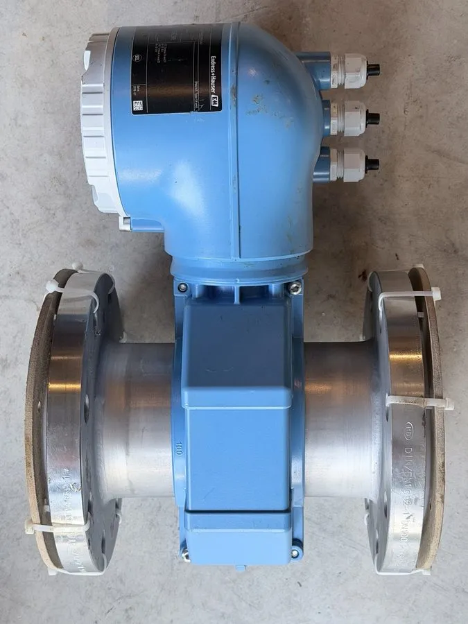 Расходомер Endress Hauser 5P3B1H-6V72/0 Promag 300 Flowmeter 4” Promag P — фото лота 1