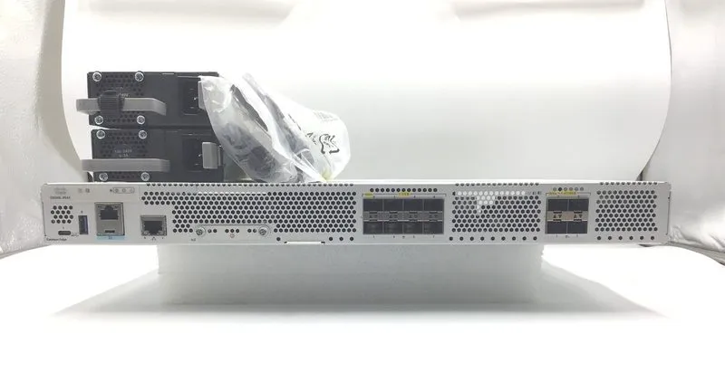 Маршрутизатор Cisco C8500L-8S4X CISCO 8500 8 X 1GE, 4 X SFP, 4 X 10GE — фото лота 3