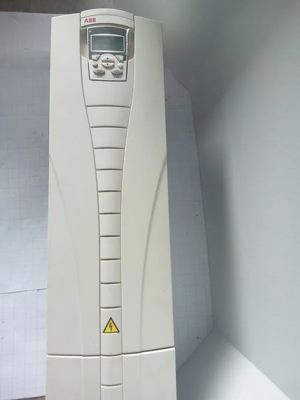 Частотный преобразователь ABB ACS550-U1-097A-4 No Keypad