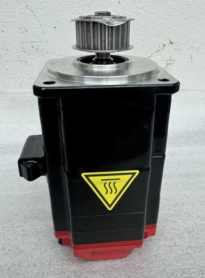 Серводвигатель FANUC A06B-0061-B303 Servo Motor — фото лота 1