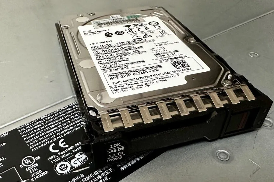 Жёсткий диск P30563-001 HPE 1.2TB 2.5" SAS 10K 12G Gen10 Plus V2 HDD Hard Drive