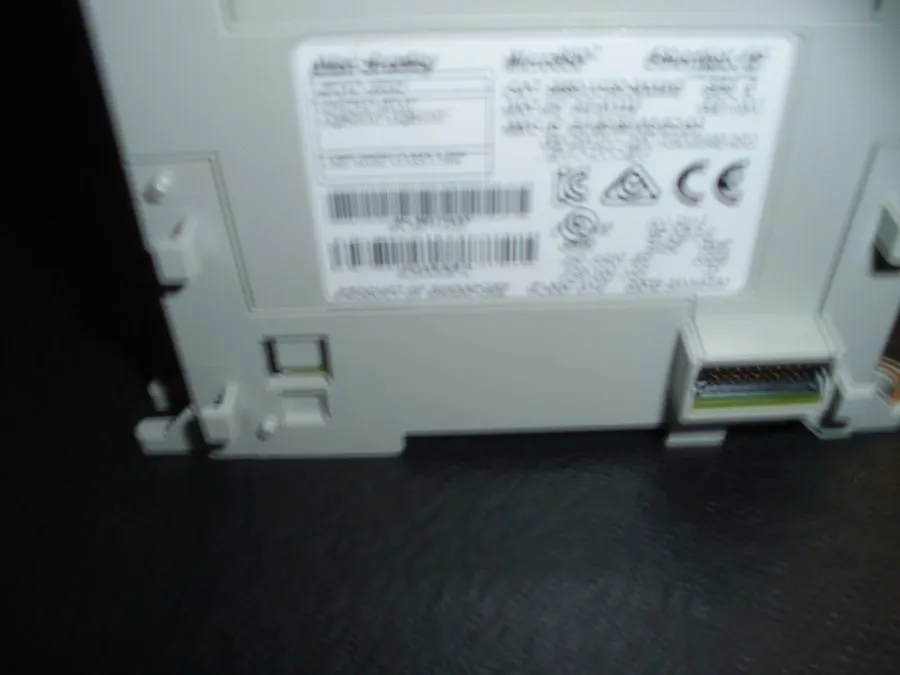 ПЛК Allen-Bradley 2080-LC50-24AWB Micro850 24 I/O EtherNet/IP Controller