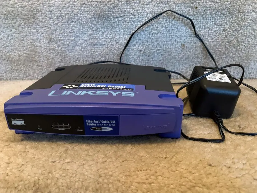 Маршрутизатор Linksys BEFSR41 4-Port 10/100 Wired Router v4
