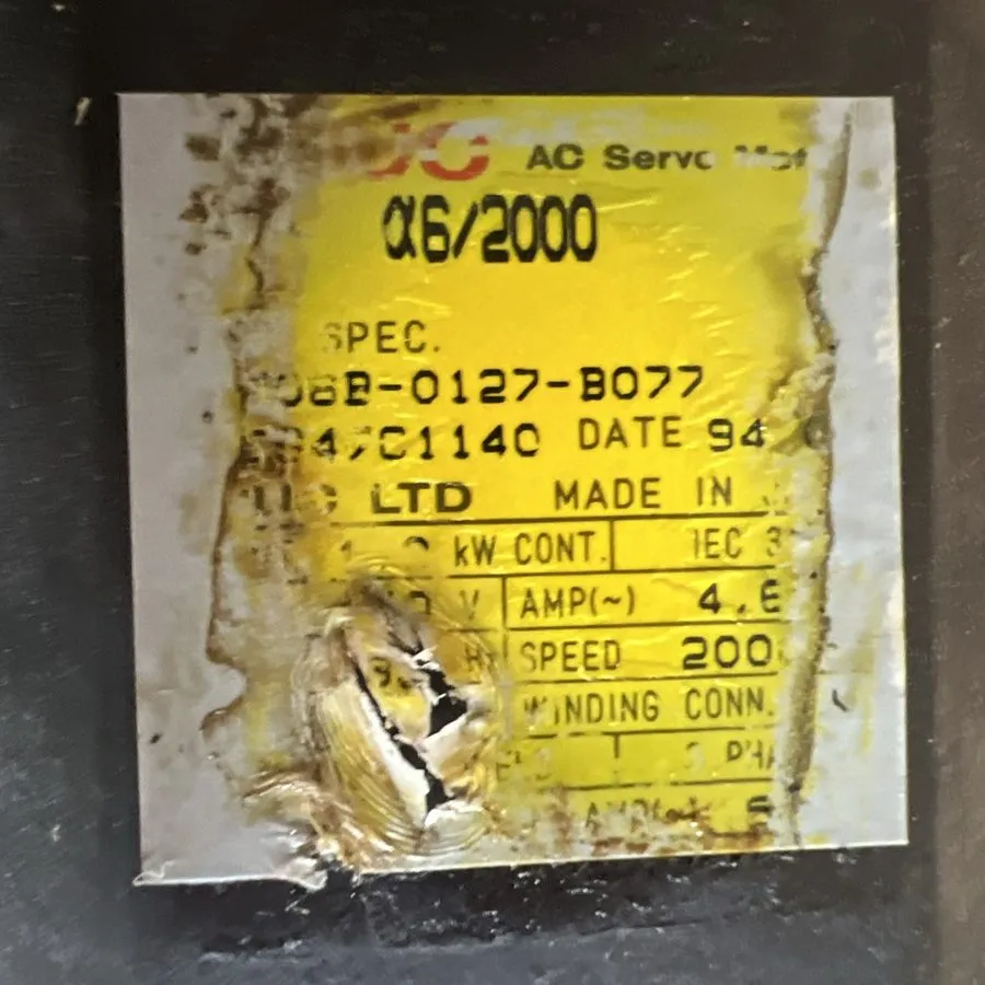 Серводвигатель FANUC α6/2000 AC Servo Motor 140V 1.0kW 2000RPM A06B-0127-B077