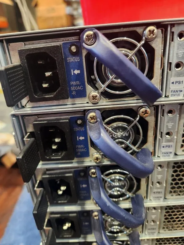 Коммутатор Arista DCS-7050CX3-32S-R 7050X3, 32x100GbE QSFP+2xSFP+ Switch W/2xAC — фото лота 4