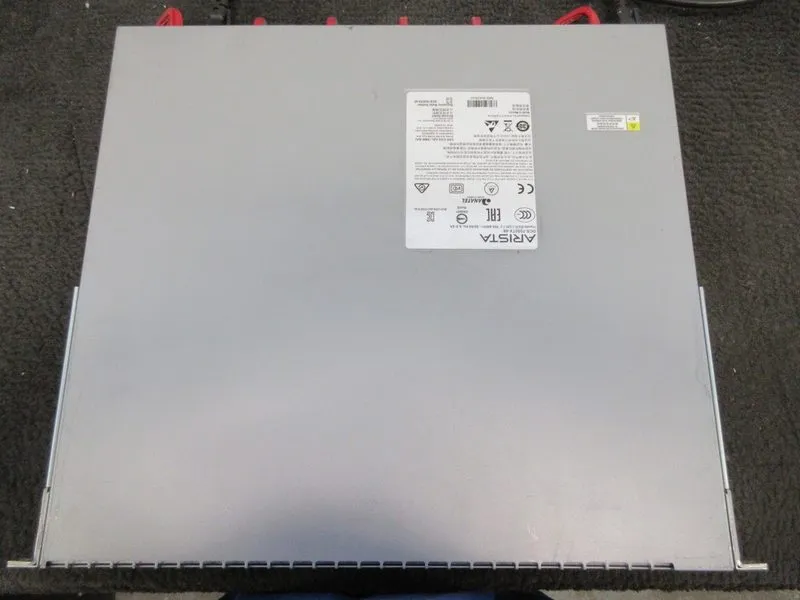 Коммутатор Arista DCS-7050TX-48 32-Port 10Gbe/4-Port 40Gbe QSFP Data Center Swit — фото лота 3