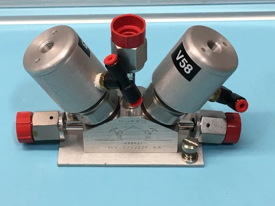 Клапан Swagelok 6LV-D1V222P-AA STAINLESS STEEL DUAL BELLOWS VALVE, 157803