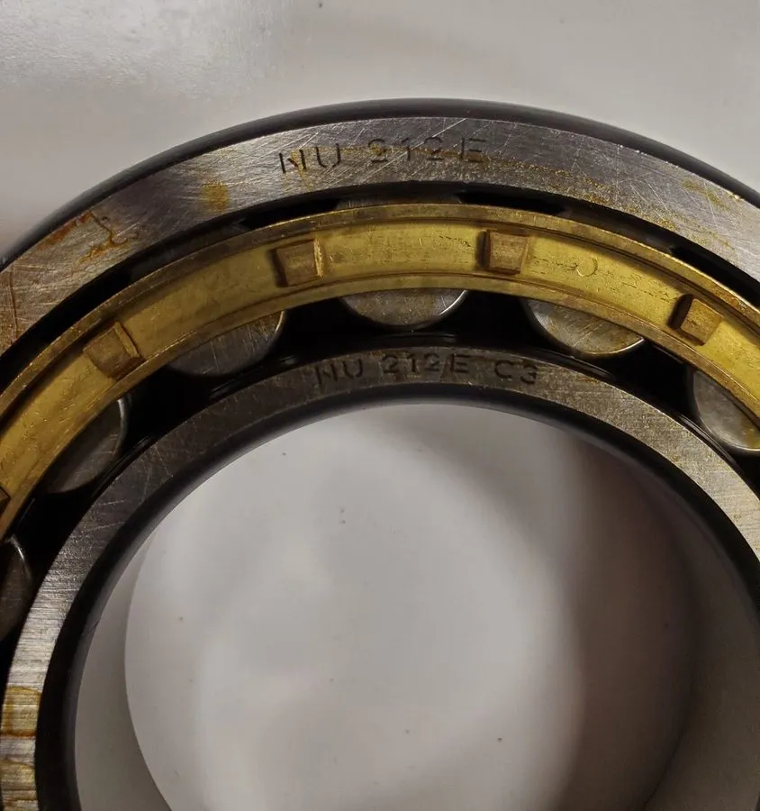 Подшипник SKF NU-212 Cylindrical Roller Bearing 60mm ID X 110mm OD X 22mm W NU 2
