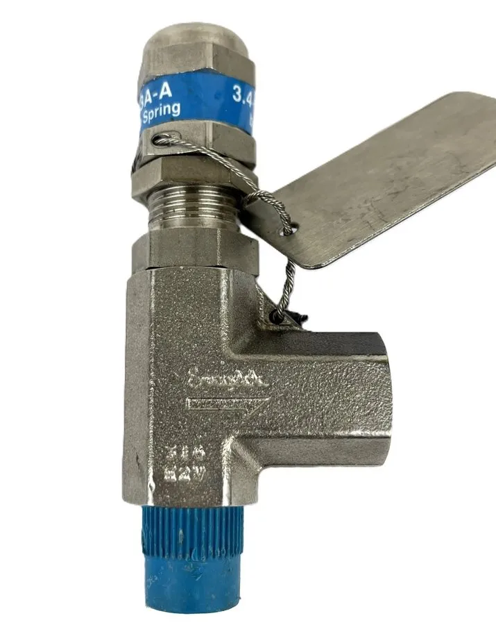 Клапан SWAGELOK SS-4R3A5 724808001 Gauge Filter Valve Manifold