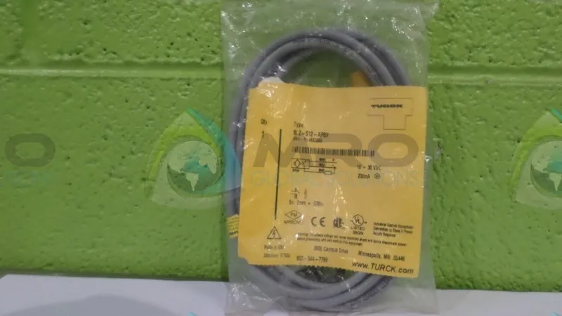 Датчик приближения TURCK BI2-S12-AP6X PROXIMITY SENSOR NSNP IN ORGINAL PACKAGE