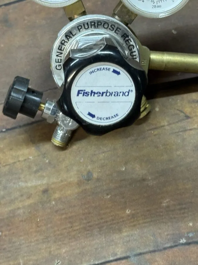 Трубопроводная арматура Fisherbrand 10-572-S Dual Gauge Gas Regulator 3000 PSI