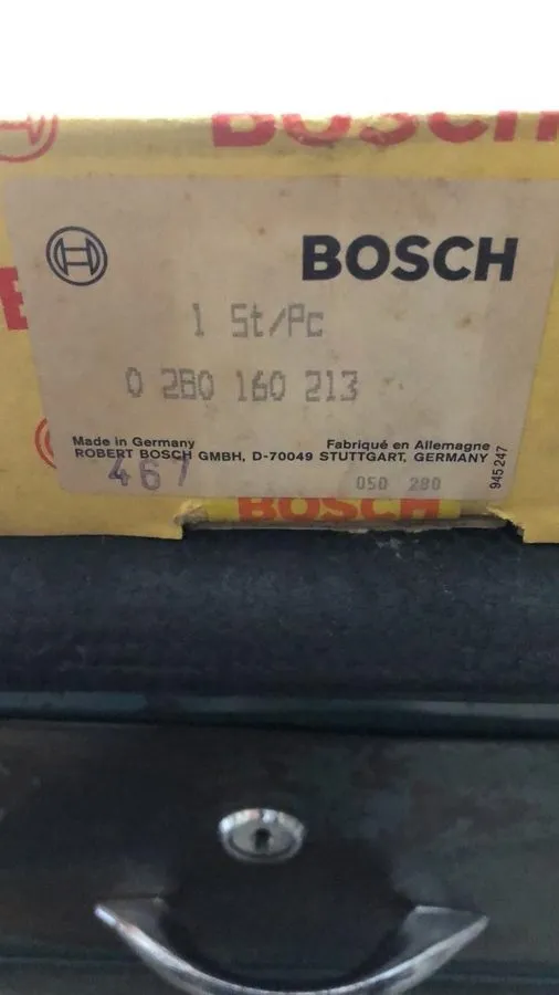 Трубопроводная арматура Fuel pressure regulator Fiat / BMW Bosch 0280160213 orig — фото лота 1