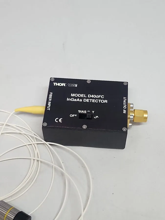 Электронный компонент THORLABS D400FC InGaAs Detector Fiber Optic Photo Detector — фото лота 1