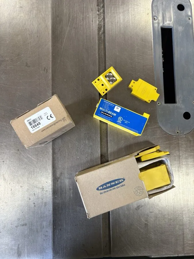 Фотоэлектрический датчик Banner Engineering SBDX1 Multi-Beam Scanner Block 16648